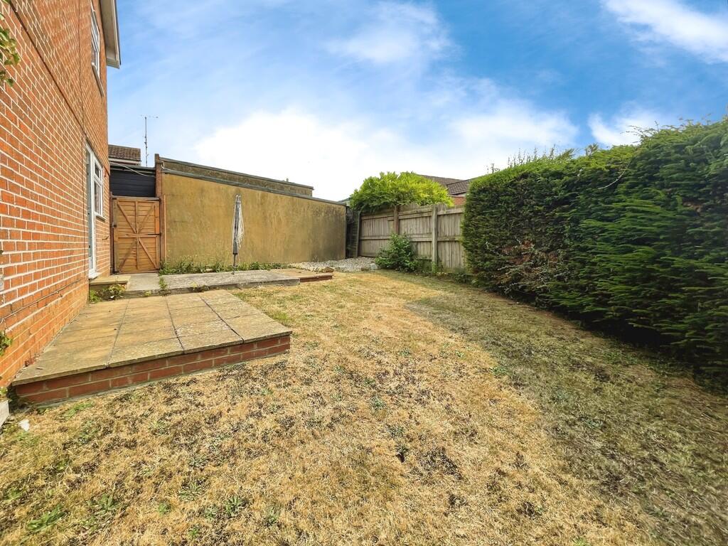 44a38c1f-garden 2...