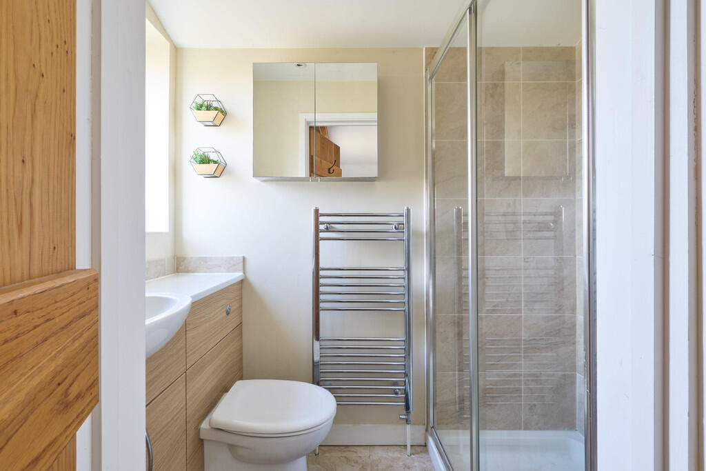 Flint Cottage 160...