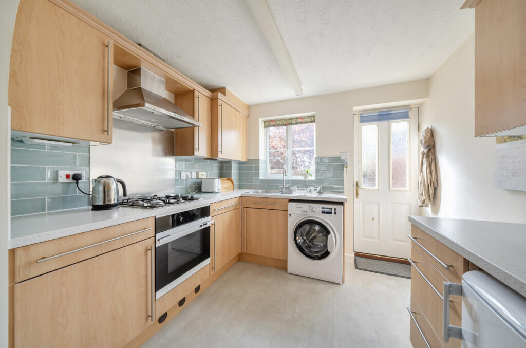 1343369-21-68ada2...