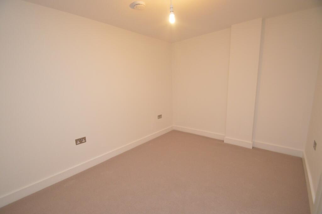 17 Zenith Bedroom.JP