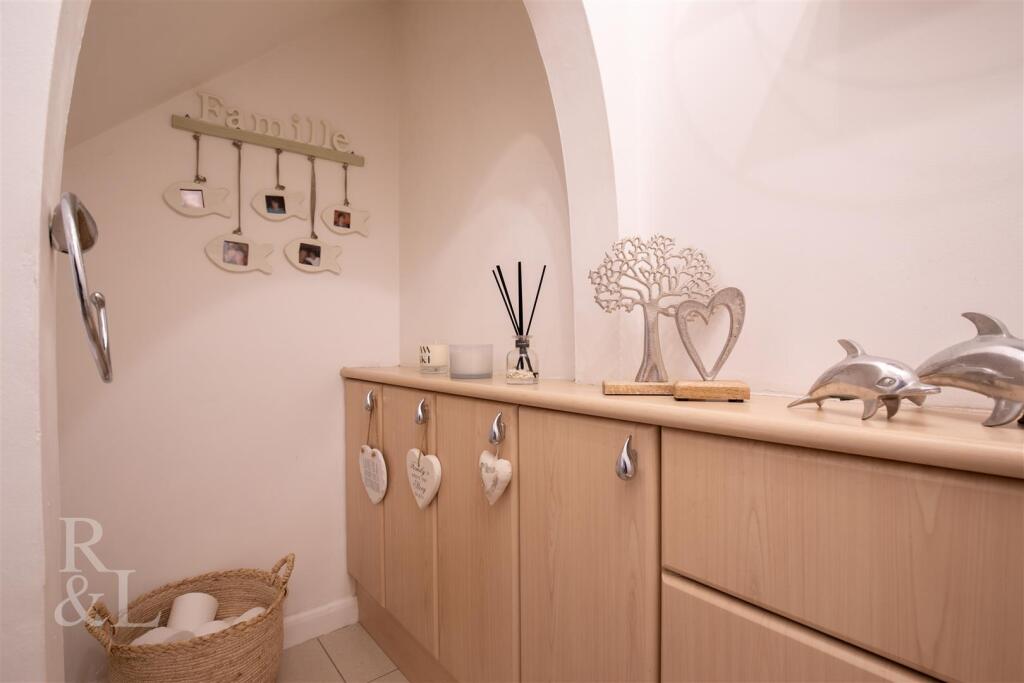 5 Killerton Park Drive (5).jpg