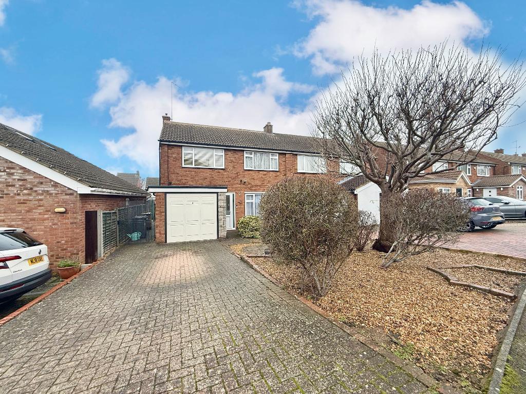 Stanmore Crescent, Leagrave, Luton, Bedfordshire, LU3 2RJ
