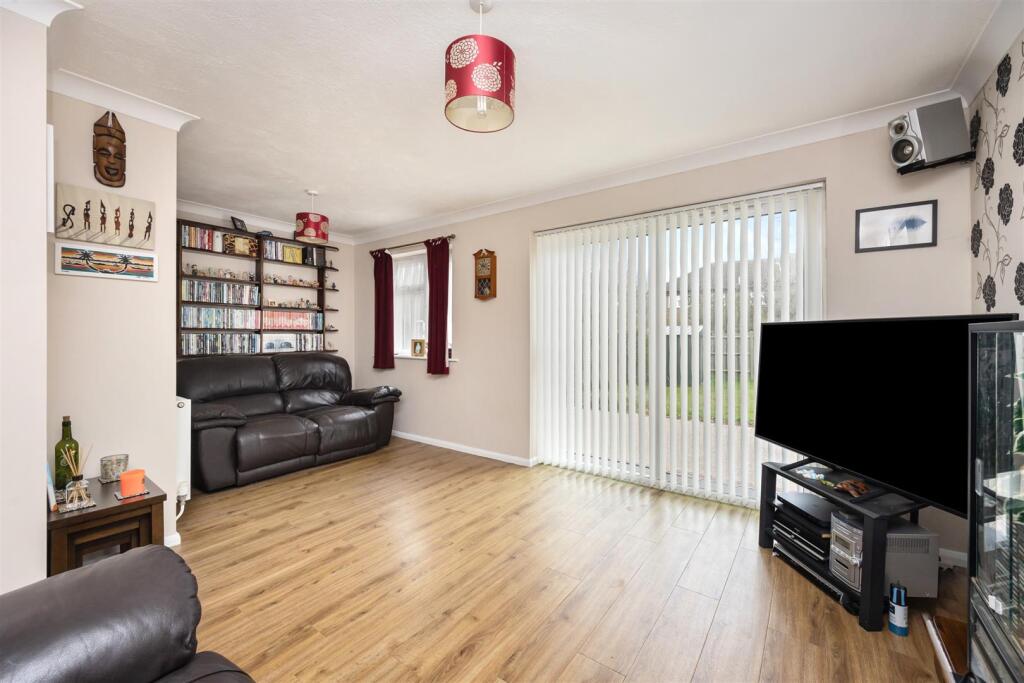 Living/Dining Room