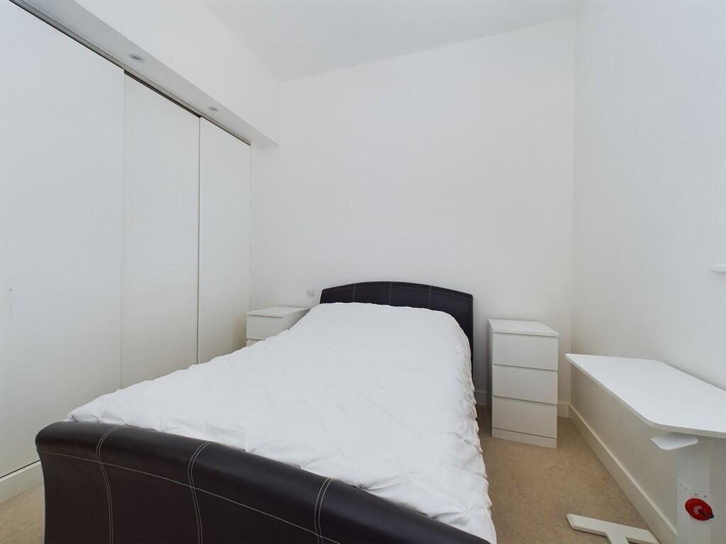 CAM02089G0-PR0401...