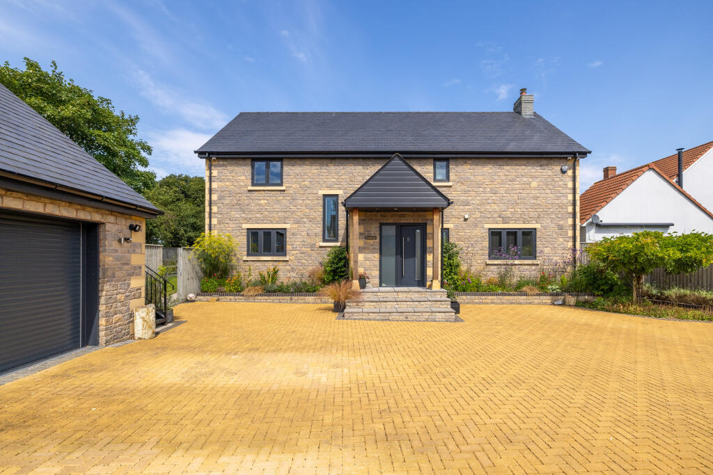 4 Old Nursery Gardens, Ashcott-3