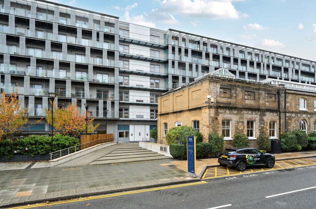 1371970-3-68fa025...