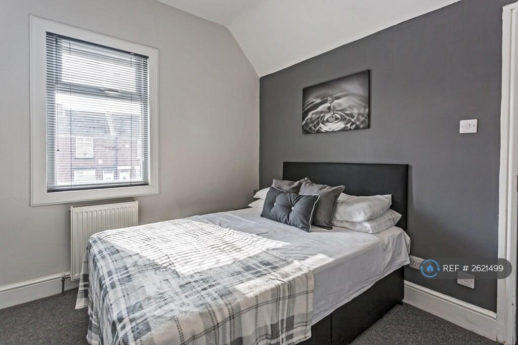 Great En-Suite Double Room - Let