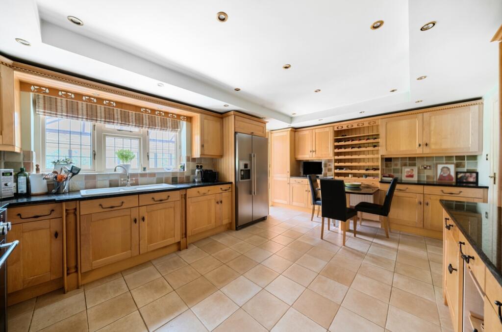 1325575-12-6880c942412dd