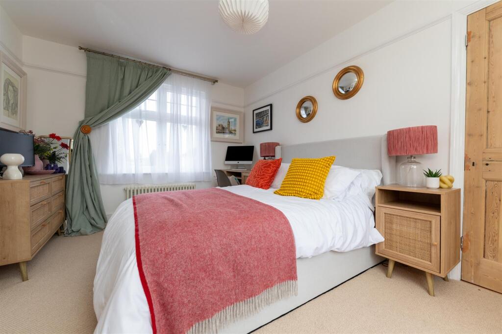 80 Churvh Street (4 of 19).jpg