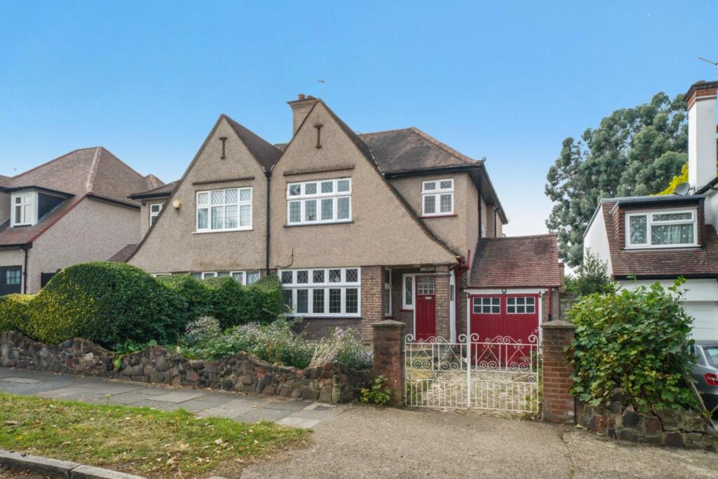 14 Lapstone Gardens - K3WYbdVa12DwsgoyXLRF.jpg