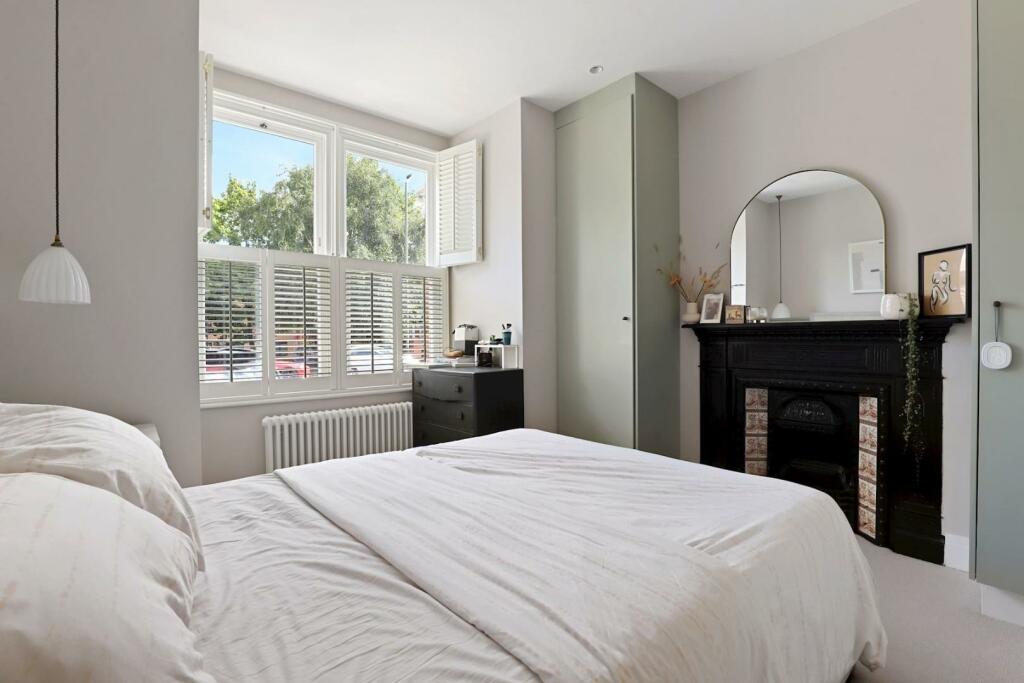 02-52b0JHPropWorld - Flat 1, 49 Newlands Park - 6 