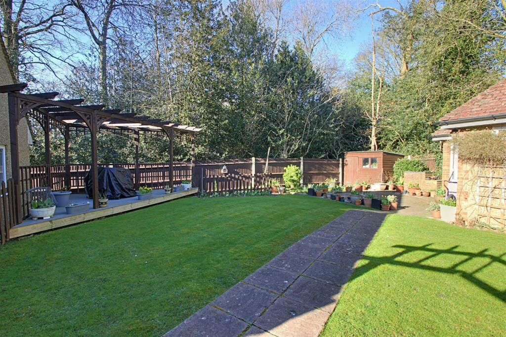 Garden 1.JPG