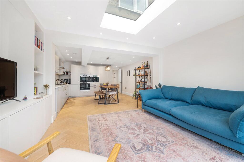 Reception/Kitchen