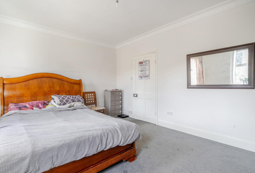 1353344-3-68cd57b...