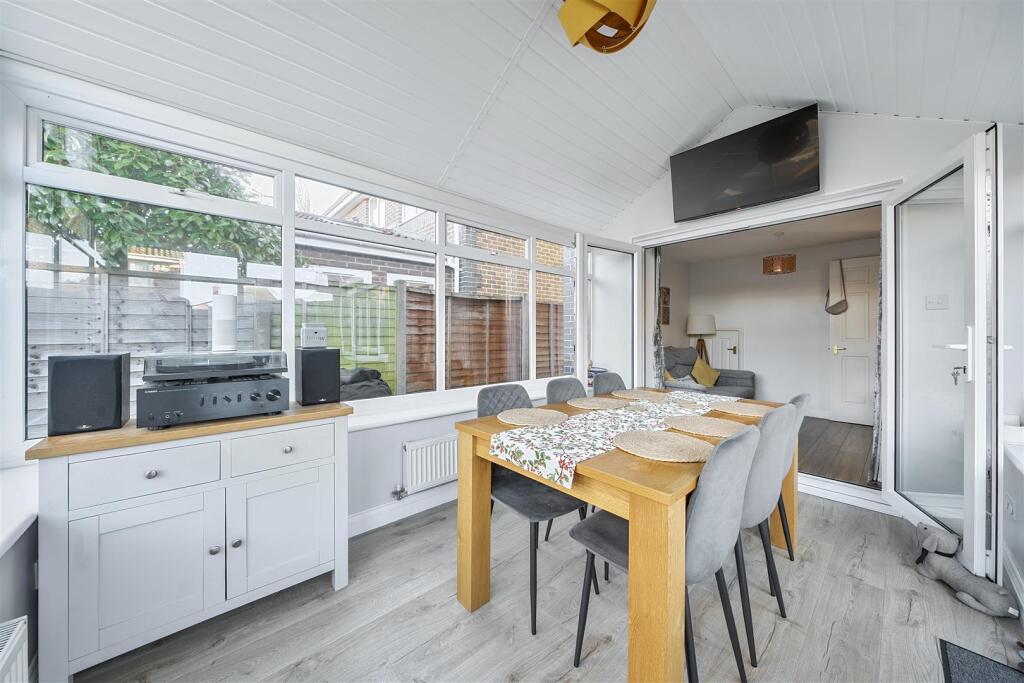Conservatory/Bathroom