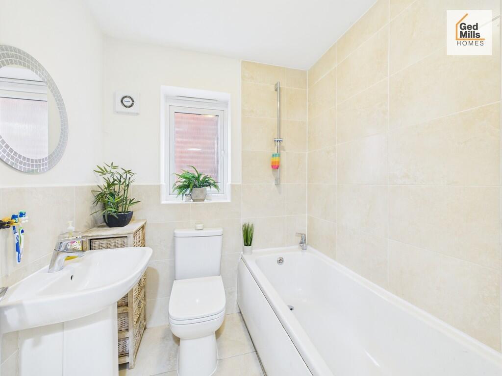 CAM04261G0-PR0087...