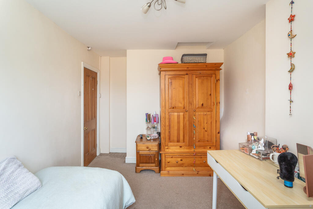 bedroom3b