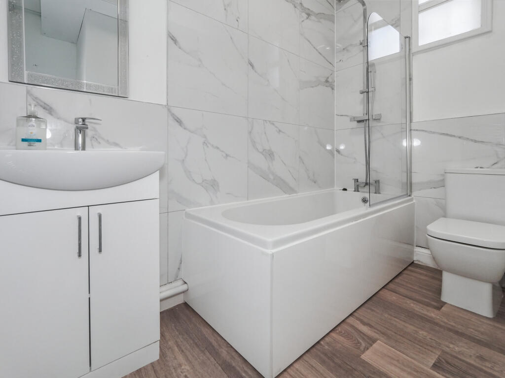 20251118050206_IMG_1774_T3iY7