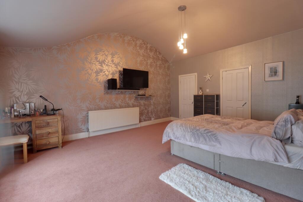 Master bedroom 2