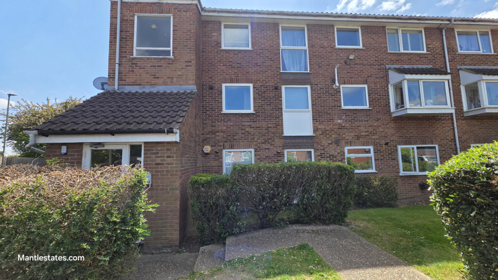 2 Bedroom Ground Floor Flat
