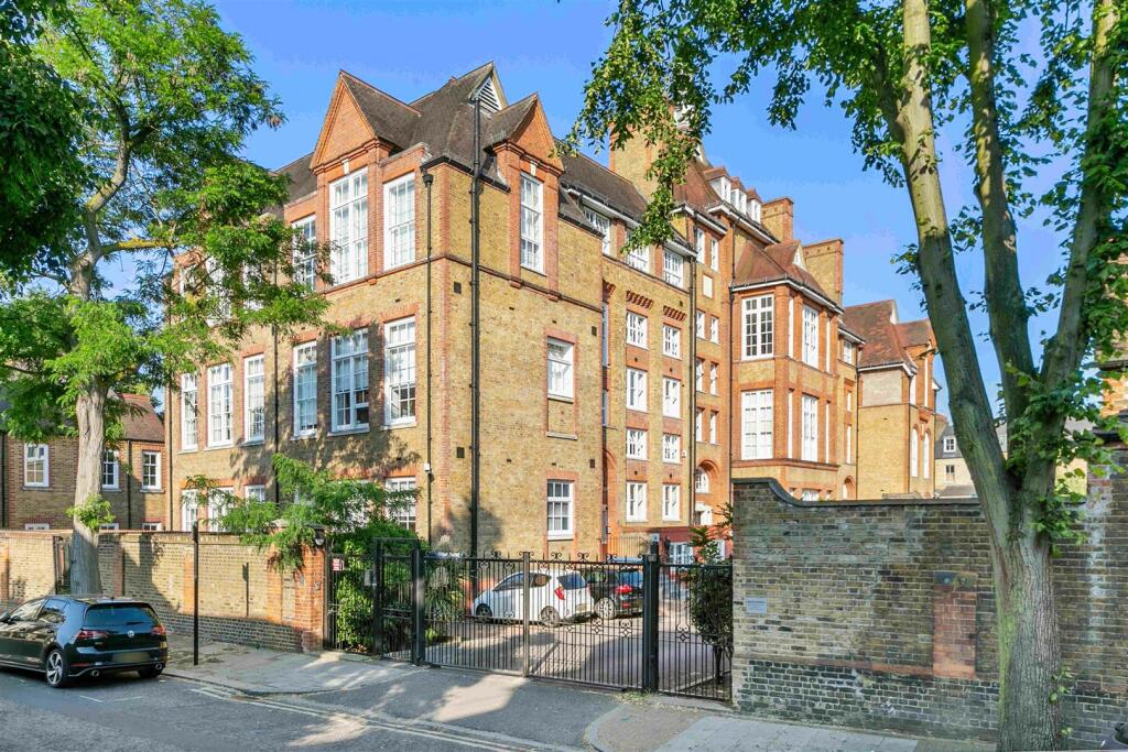 Flat 15 - 1 Reed Place, Clapham, SW4 7LF-15.jpg