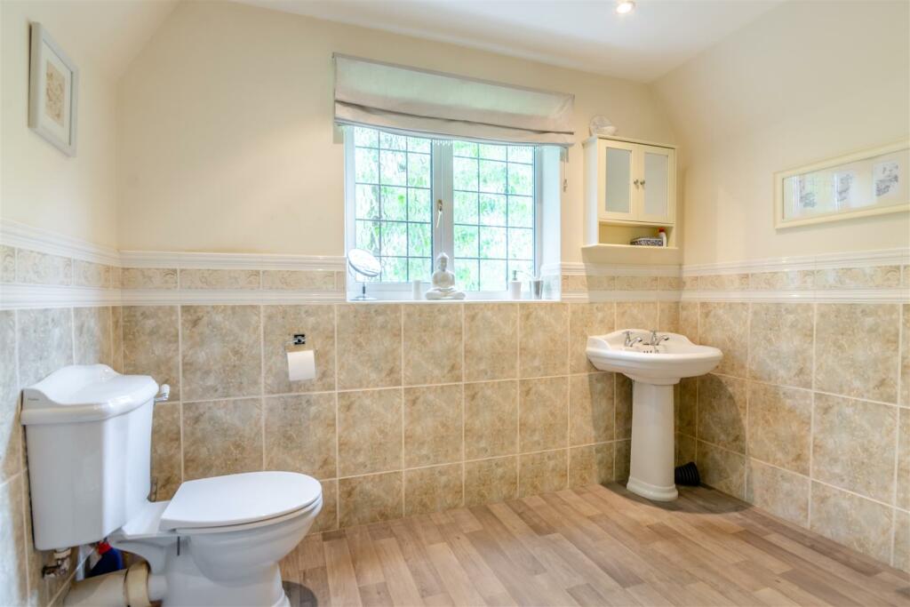 8550825-interior39.jpg