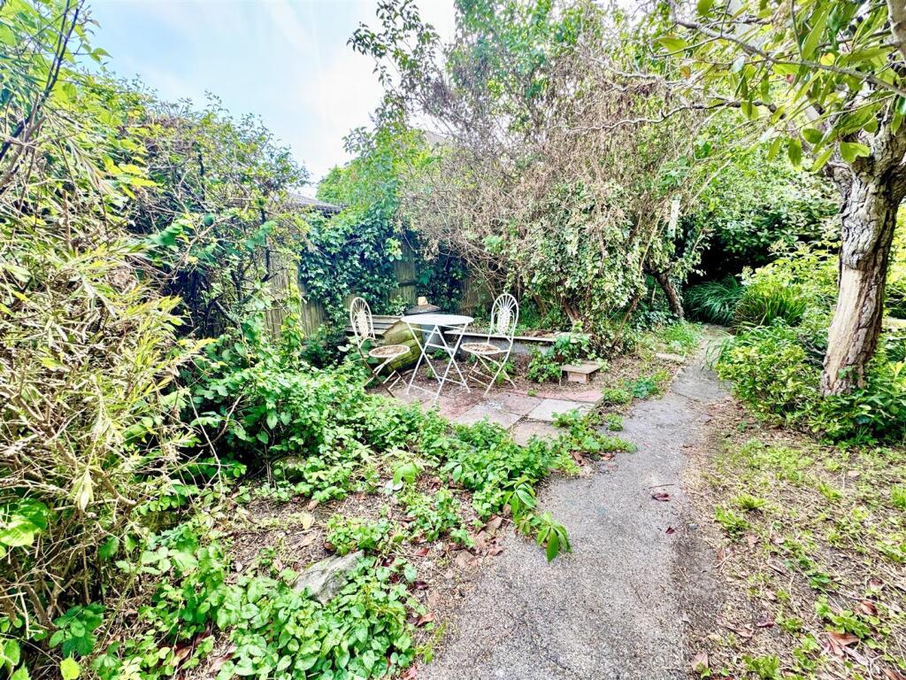 GARDEN
