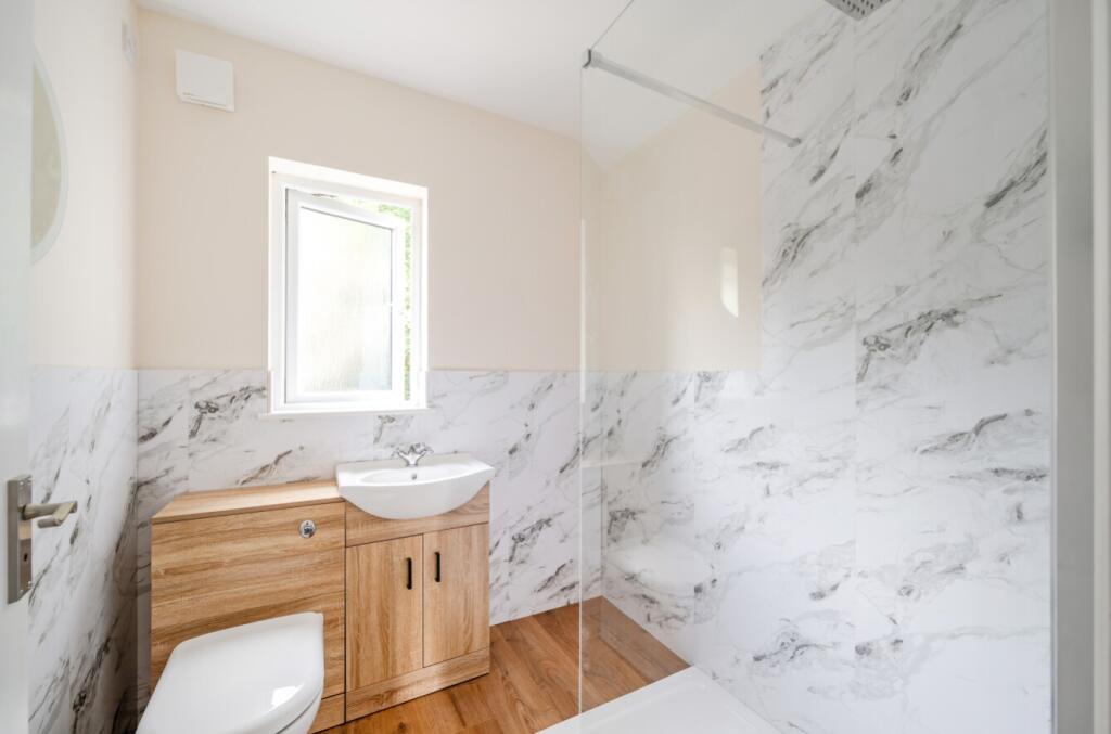 EweMove Knaresborough Shower Room