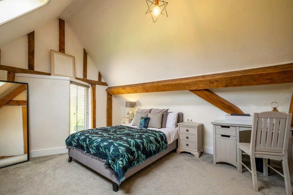 Bryers Barn-lowre...