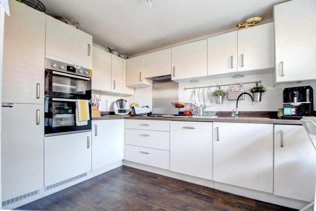 Kitchen breakfast room