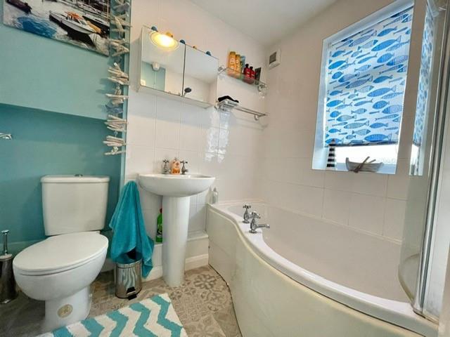 Main Bathroom