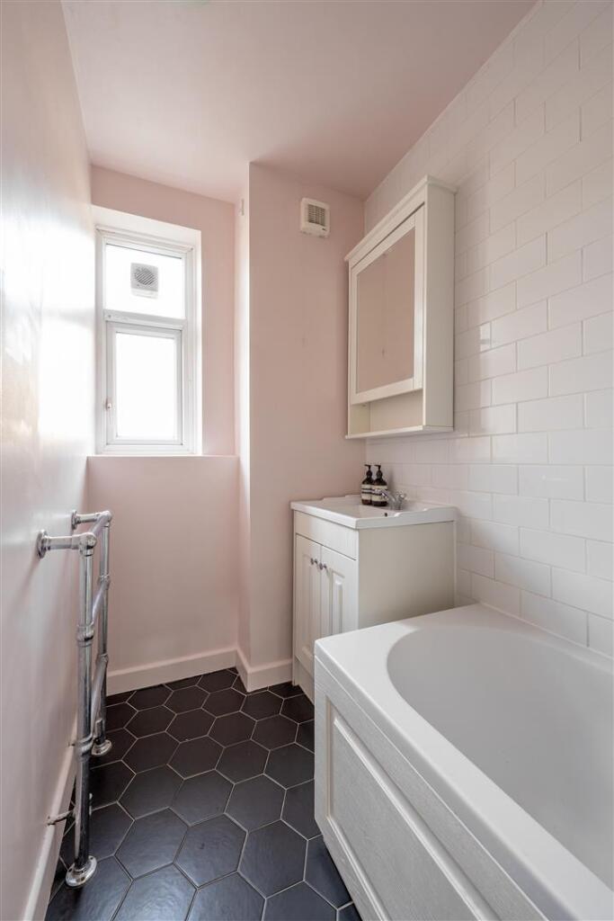 Powerscroft Road, E5