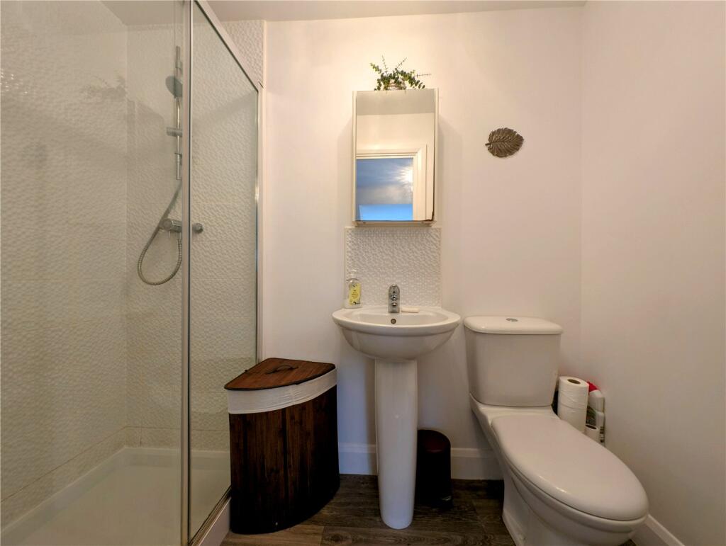 En-Suite Shower