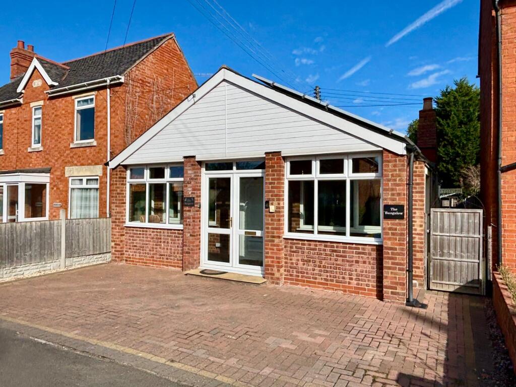 Shinehill Lane, South Littleton, Evesham, Worcestershire, WR11