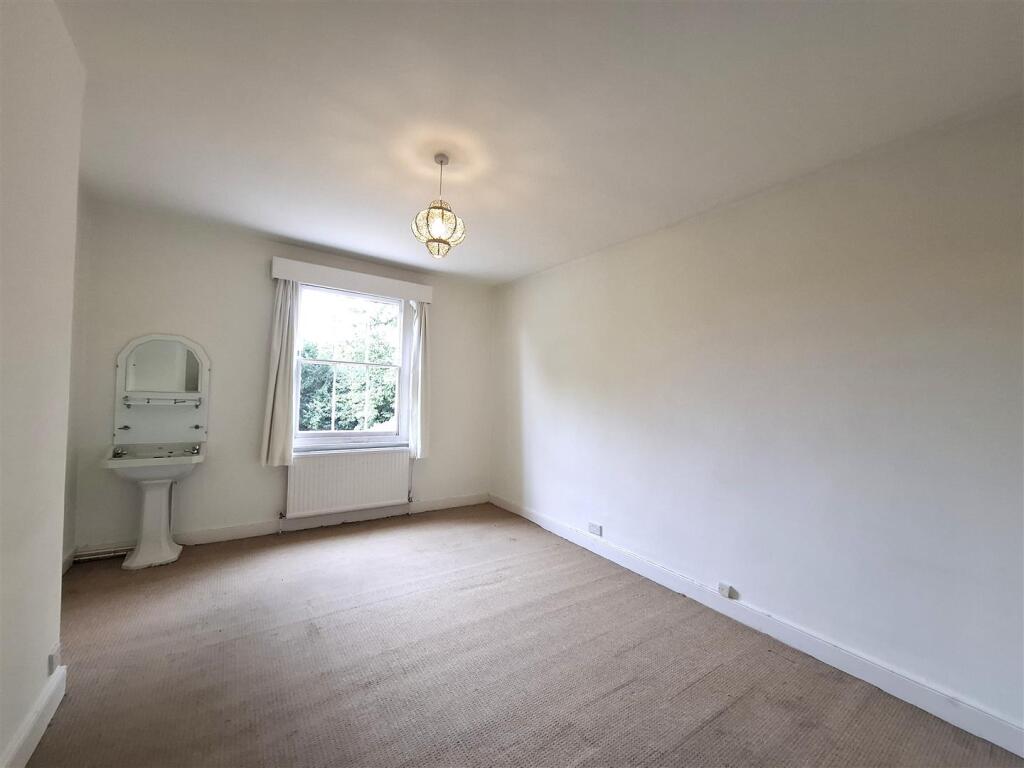 ABedroom1.jpg