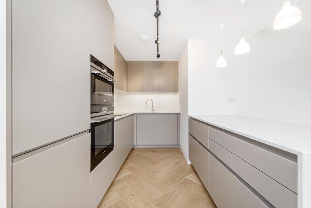 16194_daniel_watney__flat_3_one_benjamin_street_