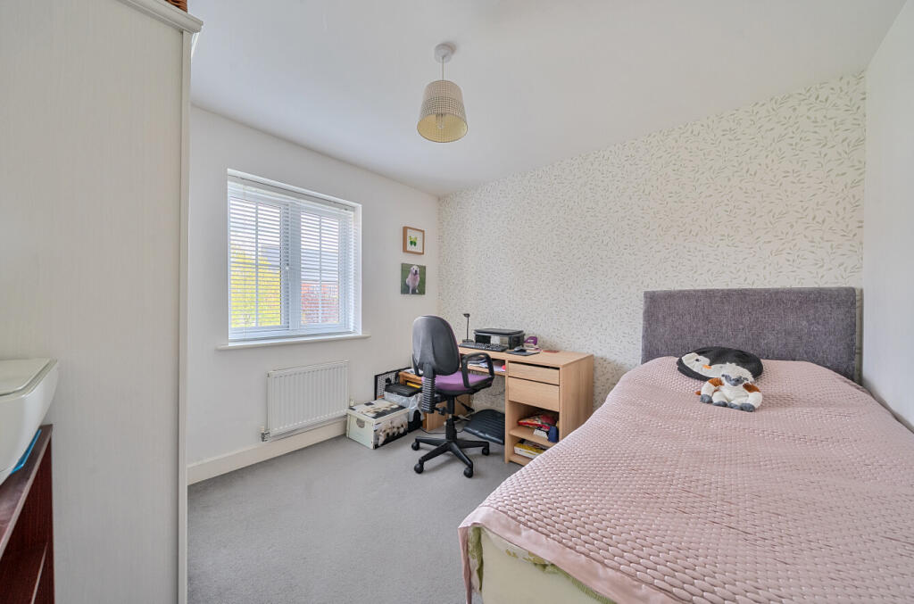 1350669-6-68c00c6...