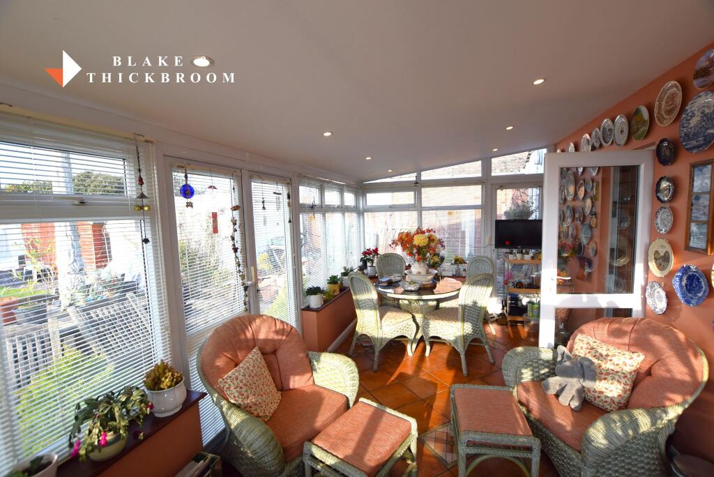 GARDEN ROOM