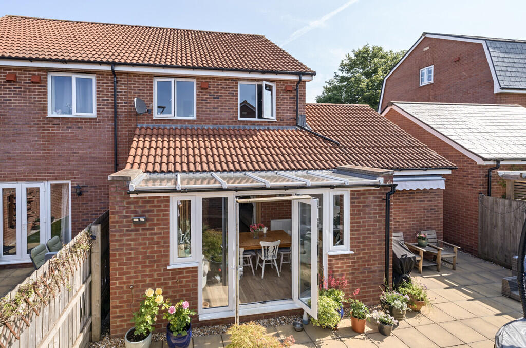 1296998-6-682c49f...