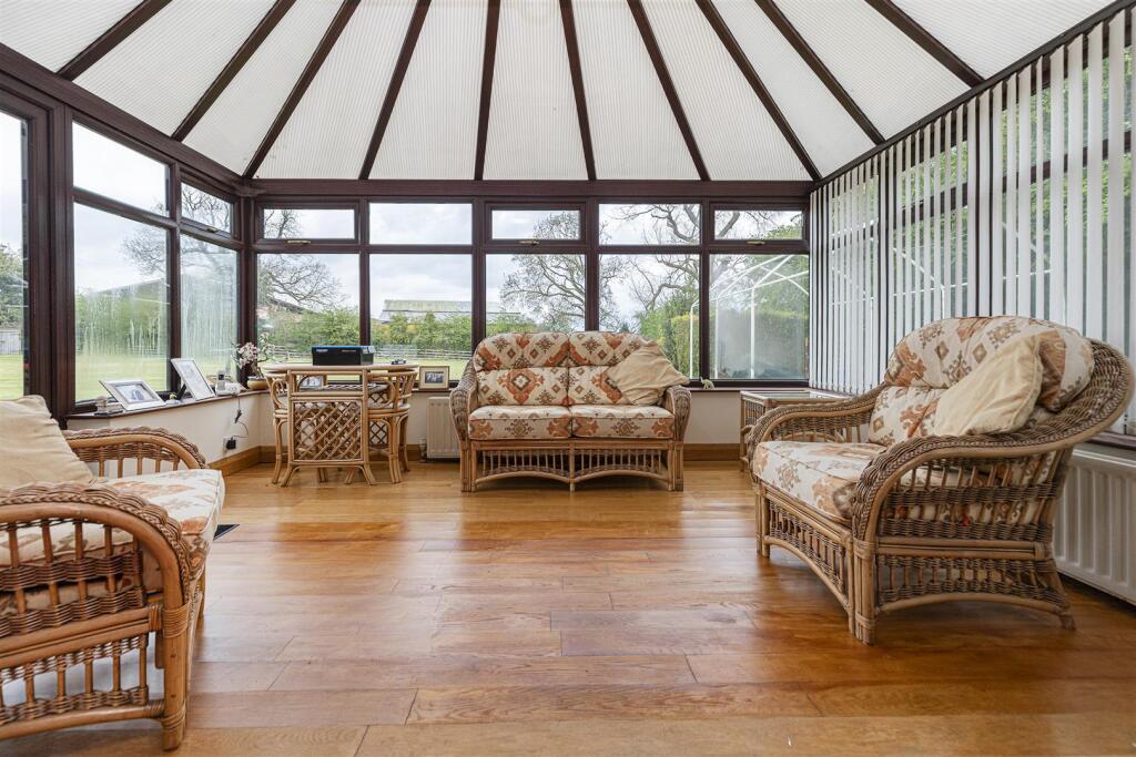 Annexe Conservatory.jpg