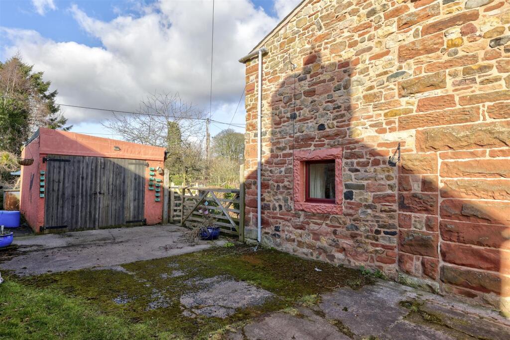 Outbuildings &amp; Garage