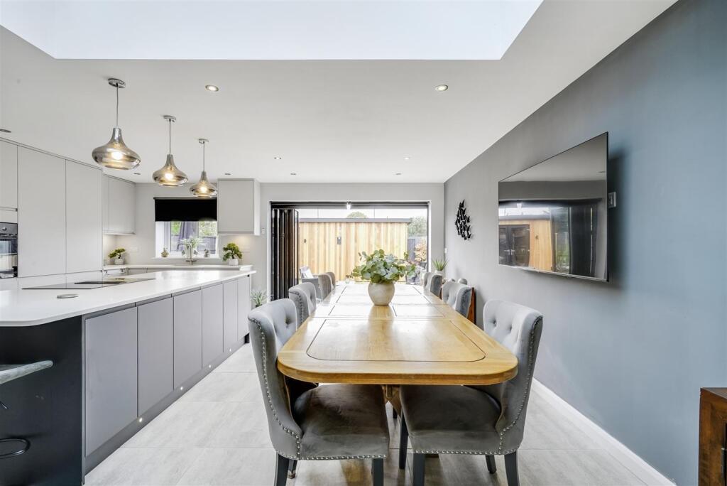 Dining/Living Kitchen