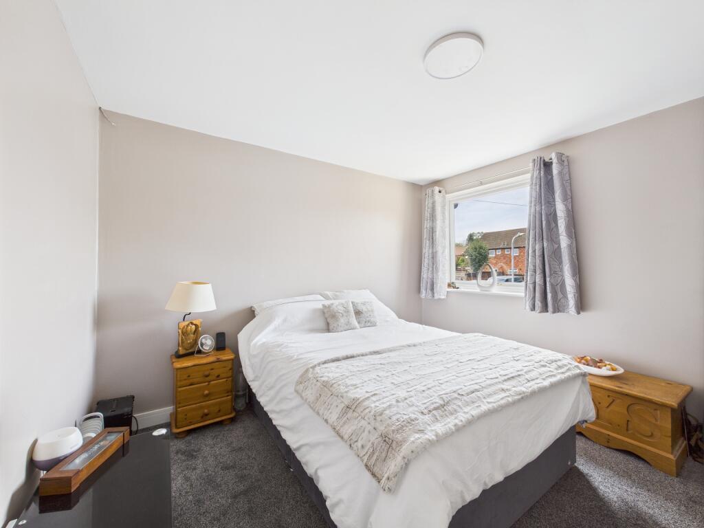 CAM01354G0-PR0563-STILL006