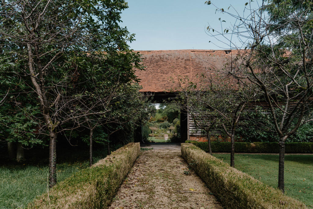 233756 - Adam Firman_Inigo_Main Road-21.jpg