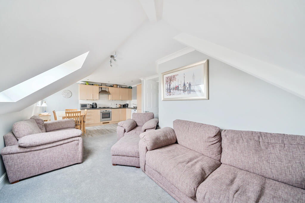 1298134-11-682ee6...