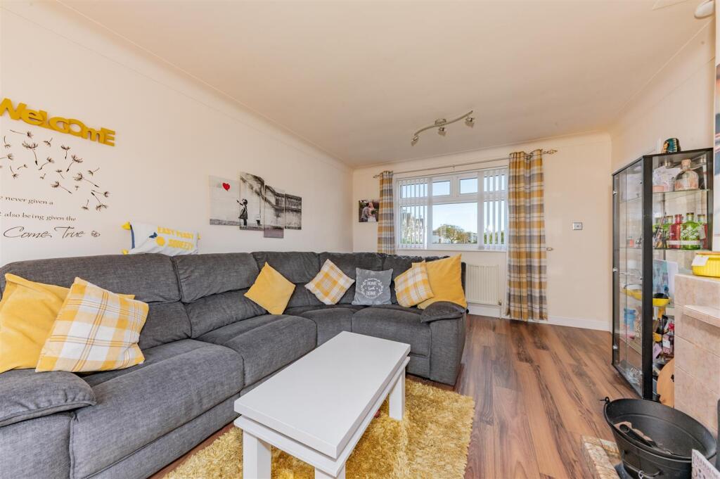 102 Brechin Road Arbroath-3.JPG