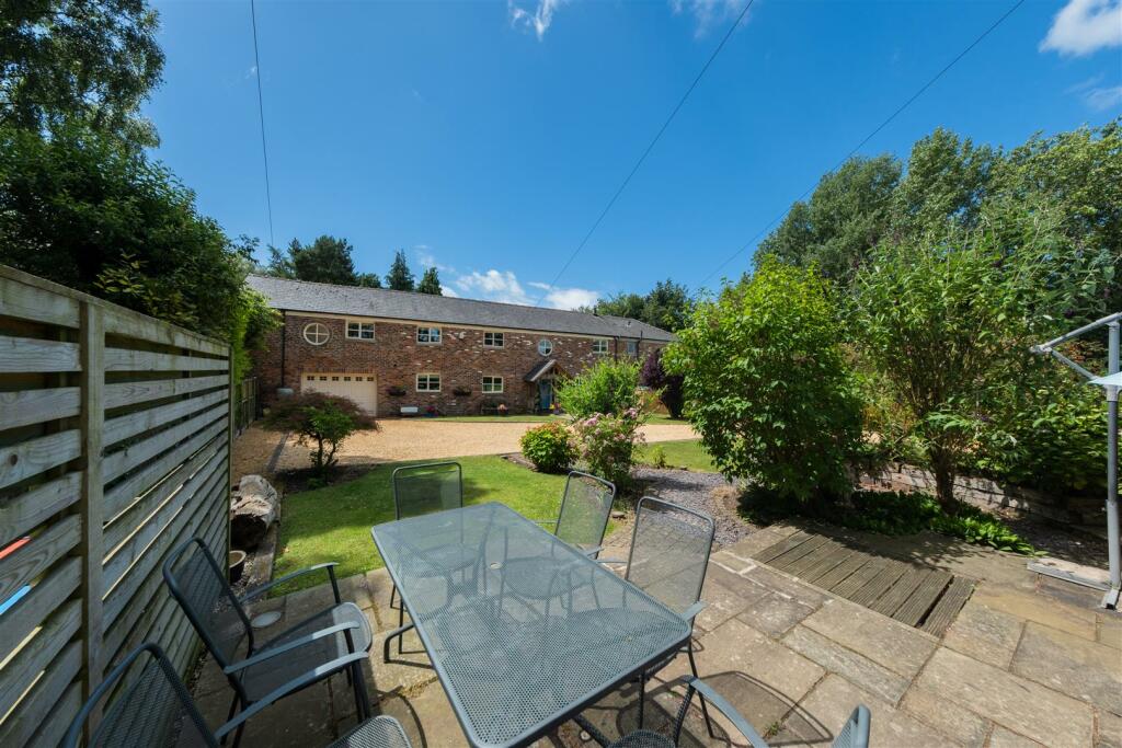 Oakley Barns-050.jpg