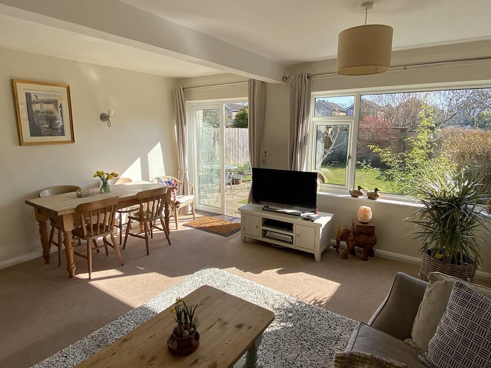 living room 1.jpg