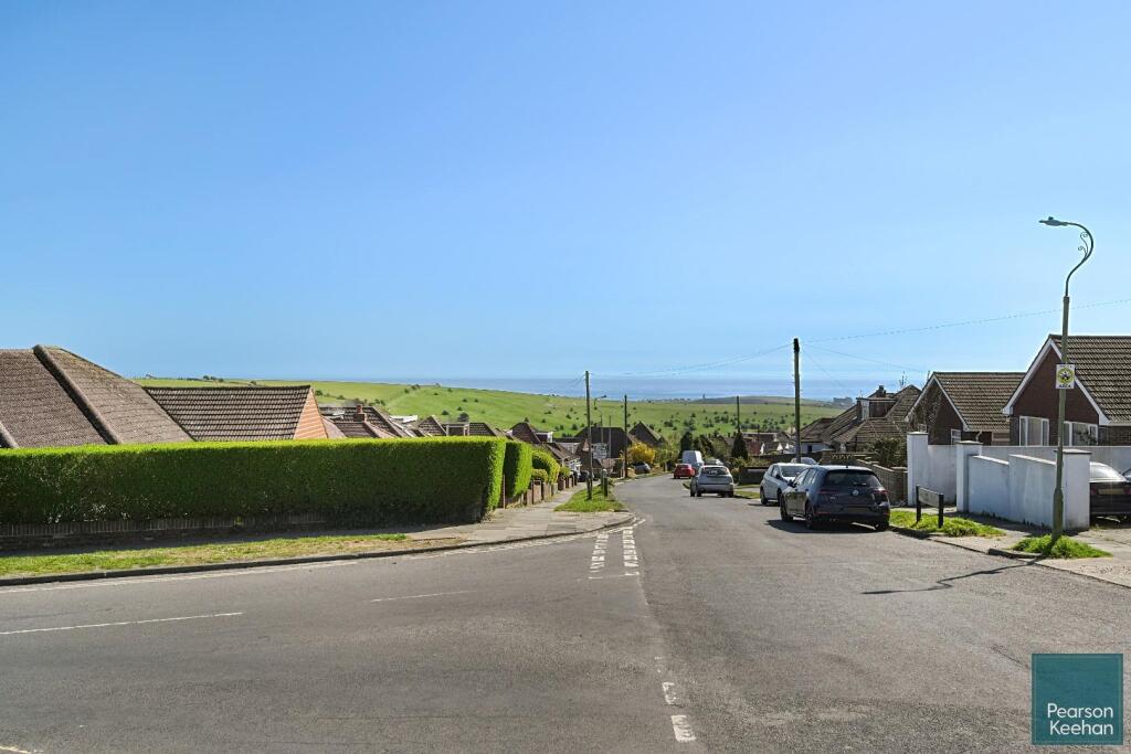 bungalow 4 134 cresent drive north-bn2 (1).jpeg