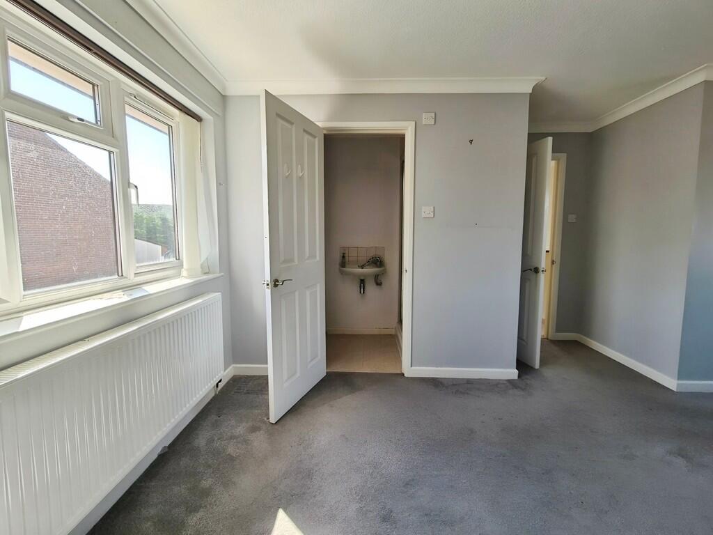 2eec9722-10000285...